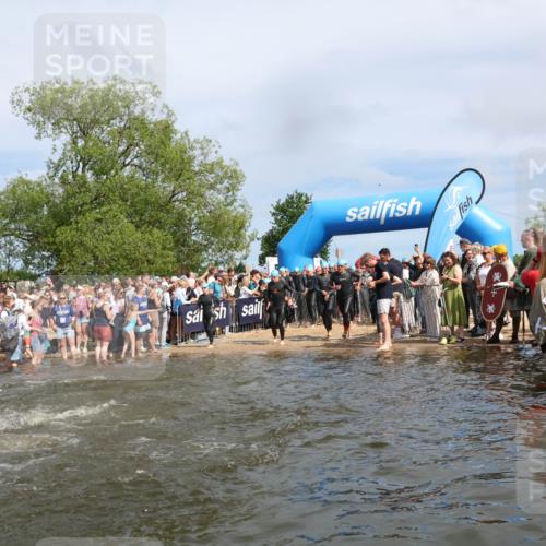 21.06.2026 - Viking Triathlon Michael Strokosch http://msf.ph/oto/9842482 21.06.2026 10:03:40 Schwimmen 53, 95, 137, 144, 229, 251, 323, 327, 340, 423, 436, 450, 458, 521, 559 meine-sportfotos.de