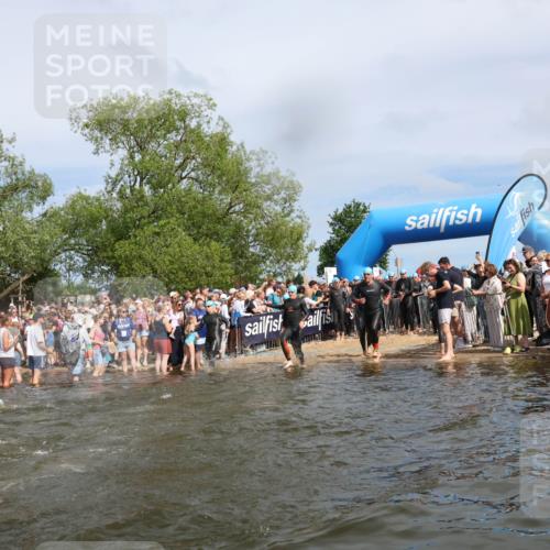 21.06.2026 - Viking Triathlon Michael Strokosch http://msf.ph/oto/9842485 21.06.2026 10:03:41 Schwimmen 53, 95, 137, 144, 229, 251, 323, 327, 340, 423, 436, 450, 458, 521, 559 meine-sportfotos.de