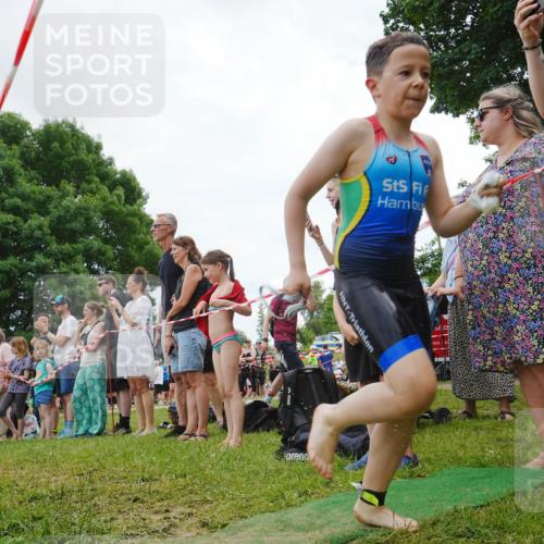 21.06.2026 - 29. Vierlanden-Triathlon LAZAROV Photography http://msf.ph/oto/9842513 21.06.2026 14:49:08 Schwimmen  meine-sportfotos.de