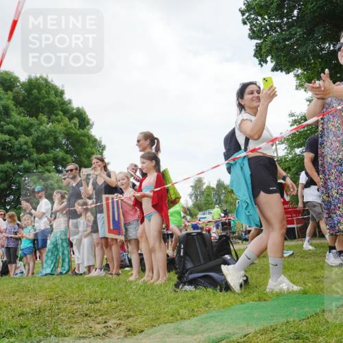 21.06.2026 - 29. Vierlanden-Triathlon LAZAROV Photography http://msf.ph/oto/9842541 21.06.2026 14:50:13 Schwimmen  meine-sportfotos.de