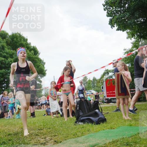 21.06.2026 - 29. Vierlanden-Triathlon LAZAROV Photography http://msf.ph/oto/9842555 21.06.2026 14:50:59 Schwimmen 1309 meine-sportfotos.de