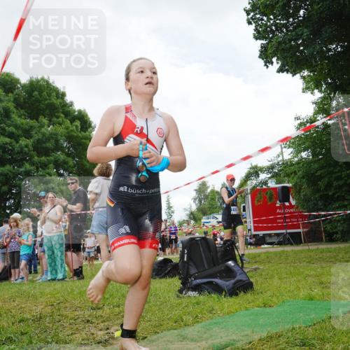 21.06.2026 - 29. Vierlanden-Triathlon LAZAROV Photography http://msf.ph/oto/9842556 21.06.2026 14:51:13 Schwimmen 1318 meine-sportfotos.de