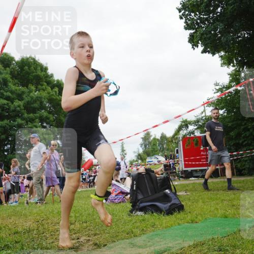 21.06.2026 - 29. Vierlanden-Triathlon LAZAROV Photography http://msf.ph/oto/9842574 21.06.2026 15:02:02 Schwimmen  meine-sportfotos.de