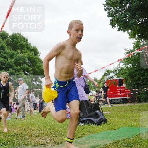 21.06.2026 - 29. Vierlanden-Triathlon LAZAROV Photography http://msf.ph/oto/9842579 21.06.2026 15:02:08 Schwimmen  meine-sportfotos.de