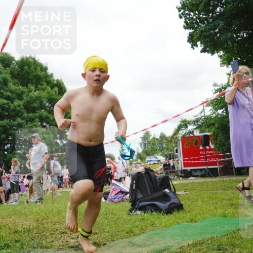 21.06.2026 - 29. Vierlanden-Triathlon LAZAROV Photography http://msf.ph/oto/9842598 21.06.2026 15:02:09 Schwimmen  meine-sportfotos.de