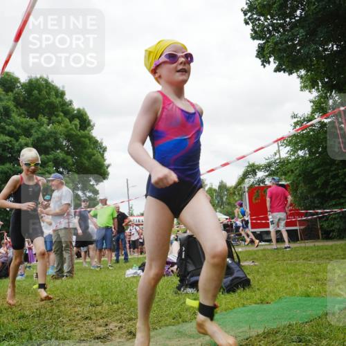 21.06.2026 - 29. Vierlanden-Triathlon LAZAROV Photography http://msf.ph/oto/9842609 21.06.2026 15:02:40 Schwimmen  meine-sportfotos.de