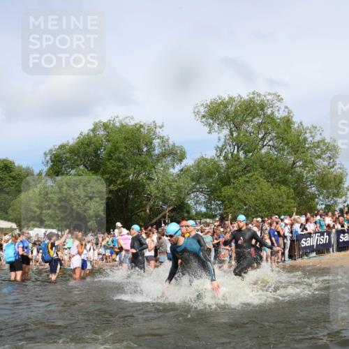 21.06.2026 - Viking Triathlon Michael Strokosch http://msf.ph/oto/9842618 21.06.2026 10:04:04 Schwimmen 122, 195, 197, 243, 266, 269, 279, 333, 384, 397, 400, 460, 496, 645, 654 meine-sportfotos.de