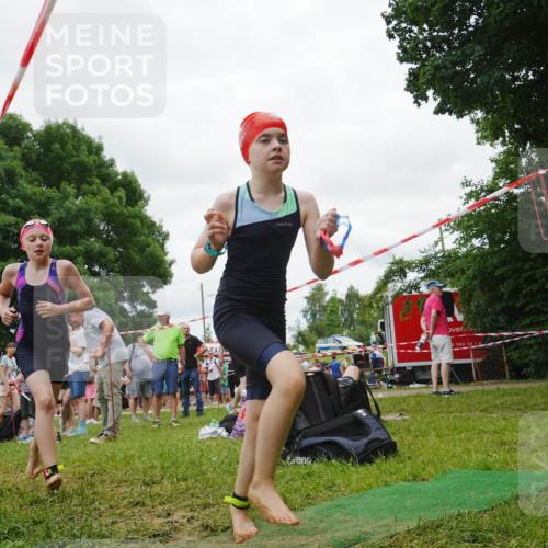 21.06.2026 - 29. Vierlanden-Triathlon LAZAROV Photography http://msf.ph/oto/9842632 21.06.2026 15:02:42 Schwimmen  meine-sportfotos.de