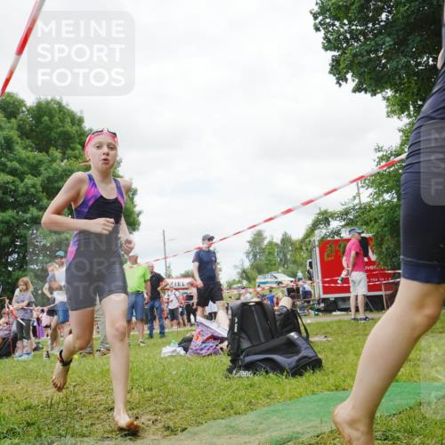 21.06.2026 - 29. Vierlanden-Triathlon LAZAROV Photography http://msf.ph/oto/9842636 21.06.2026 15:02:42 Schwimmen  meine-sportfotos.de