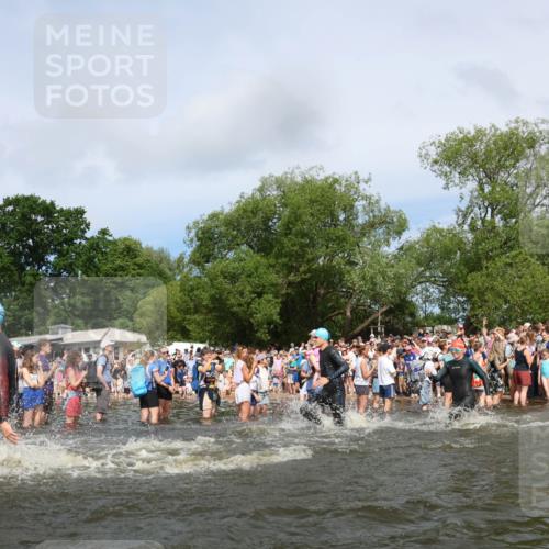 21.06.2026 - Viking Triathlon Michael Strokosch http://msf.ph/oto/9842660 21.06.2026 10:04:15 Schwimmen 96, 205, 213, 227, 239, 243, 256, 269, 377, 397, 400, 411, 496, 526, 666 meine-sportfotos.de