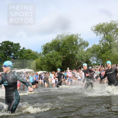21.06.2026 - Viking Triathlon Michael Strokosch http://msf.ph/oto/9842670 21.06.2026 10:04:19 Schwimmen 96, 132, 179, 205, 213, 227, 239, 241, 256, 377, 411, 526, 602, 614, 666 meine-sportfotos.de