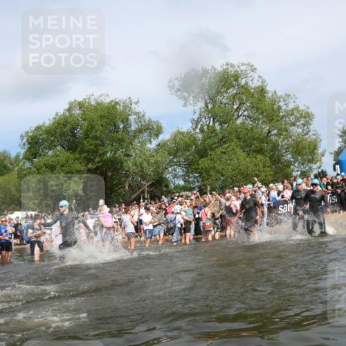 21.06.2026 - Viking Triathlon Michael Strokosch http://msf.ph/oto/9842694 21.06.2026 10:04:28 Schwimmen 96, 125, 132, 179, 241, 398, 465, 590, 602, 614, 658 meine-sportfotos.de
