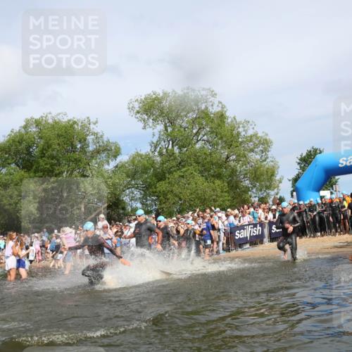 21.06.2026 - Viking Triathlon Michael Strokosch http://msf.ph/oto/9842764 21.06.2026 10:04:54 Schwimmen 22, 34, 175, 214, 286, 318, 350, 351, 353, 456, 461, 492, 508, 516, 650 meine-sportfotos.de