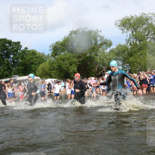 21.06.2026 - Viking Triathlon Michael Strokosch http://msf.ph/oto/9842786 21.06.2026 10:05:01 Schwimmen 214, 225, 297, 304, 318, 350, 353, 442, 456, 461, 492, 497, 508, 516, 650 meine-sportfotos.de