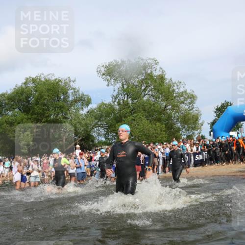 21.06.2026 - Viking Triathlon Michael Strokosch http://msf.ph/oto/9842796 21.06.2026 10:05:05 Schwimmen 165, 225, 296, 297, 301, 304, 318, 350, 370, 442, 461, 497, 516, 562, 650 meine-sportfotos.de