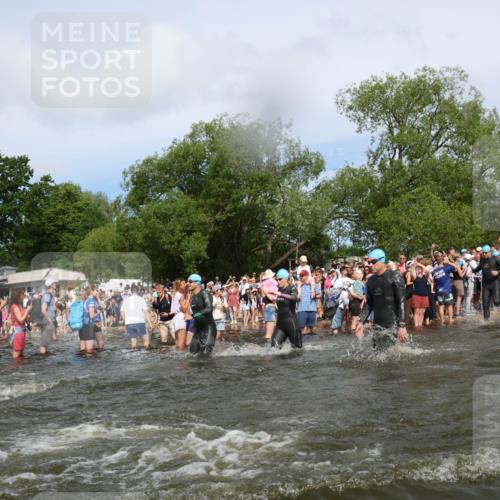 21.06.2026 - Viking Triathlon Michael Strokosch http://msf.ph/oto/9842803 21.06.2026 10:05:07 Schwimmen 165, 225, 296, 297, 301, 304, 318, 350, 370, 442, 461, 497, 516, 562, 650 meine-sportfotos.de