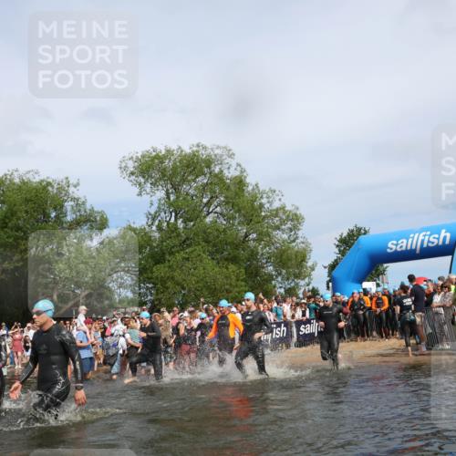 21.06.2026 - Viking Triathlon Michael Strokosch http://msf.ph/oto/9842807 21.06.2026 10:05:08 Schwimmen 165, 225, 296, 297, 301, 304, 318, 350, 370, 442, 461, 497, 516, 562, 650 meine-sportfotos.de