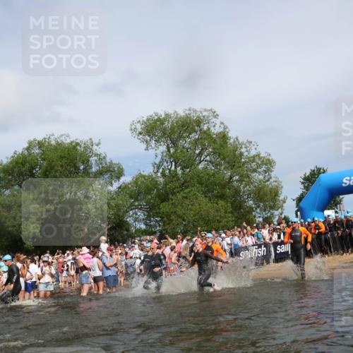 21.06.2026 - Viking Triathlon Michael Strokosch http://msf.ph/oto/9842823 21.06.2026 10:05:14 Schwimmen 33, 165, 198, 211, 296, 301, 341, 370, 472, 493, 519, 562, 601, 617, 632 meine-sportfotos.de