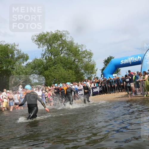 21.06.2026 - Viking Triathlon Michael Strokosch http://msf.ph/oto/9842859 21.06.2026 10:05:28 Schwimmen 33, 86, 88, 134, 230, 262, 276, 302, 308, 330, 331, 414, 452, 459, 472, 493, 520, 632 meine-sportfotos.de