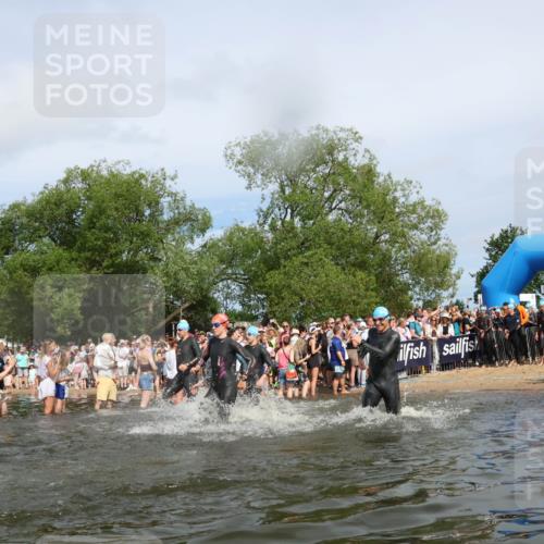 21.06.2026 - Viking Triathlon Michael Strokosch http://msf.ph/oto/9842880 21.06.2026 10:05:40 Schwimmen 45, 134, 234, 262, 276, 316, 387, 393, 399, 471, 482, 520, 528, 578, 663 meine-sportfotos.de