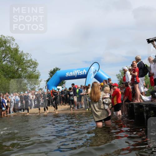 21.06.2026 - Viking Triathlon Michael Strokosch http://msf.ph/oto/9842887 21.06.2026 10:05:42 Schwimmen 45, 134, 234, 262, 276, 316, 387, 393, 399, 471, 482, 520, 528, 578, 663 meine-sportfotos.de