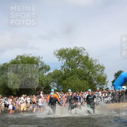 21.06.2026 - Viking Triathlon Michael Strokosch http://msf.ph/oto/9842905 21.06.2026 10:05:49 Schwimmen 45, 78, 156, 160, 183, 193, 282, 316, 393, 498, 505, 528, 563, 567, 578 meine-sportfotos.de