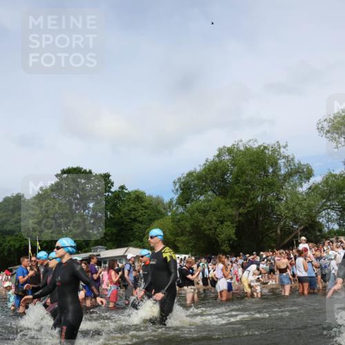 21.06.2026 - Viking Triathlon Michael Strokosch http://msf.ph/oto/9842929 21.06.2026 10:05:57 Schwimmen 78, 91, 93, 156, 160, 183, 193, 259, 261, 282, 443, 498, 505, 563, 567 meine-sportfotos.de