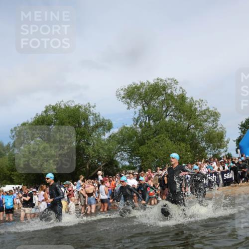 21.06.2026 - Viking Triathlon Michael Strokosch http://msf.ph/oto/9842970 21.06.2026 10:06:11 Schwimmen 41, 147, 153, 162, 173, 185, 190, 248, 273, 368, 378, 405, 479, 541, 550 meine-sportfotos.de