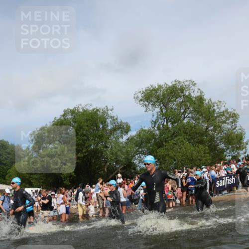 21.06.2026 - Viking Triathlon Michael Strokosch http://msf.ph/oto/9842972 21.06.2026 10:06:11 Schwimmen 41, 147, 153, 162, 173, 185, 190, 248, 273, 368, 378, 405, 479, 541, 550 meine-sportfotos.de