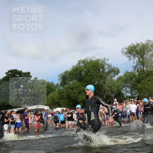 21.06.2026 - Viking Triathlon Michael Strokosch http://msf.ph/oto/9842975 21.06.2026 10:06:12 Schwimmen 41, 147, 153, 162, 173, 185, 190, 248, 273, 368, 378, 405, 479, 541, 550 meine-sportfotos.de