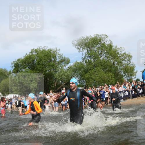 21.06.2026 - Viking Triathlon Michael Strokosch http://msf.ph/oto/9842995 21.06.2026 10:06:20 Schwimmen 41, 85, 184, 190, 248, 274, 312, 378, 489, 522, 533, 539, 550, 577, 603 meine-sportfotos.de