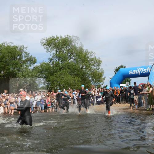 21.06.2026 - Viking Triathlon Michael Strokosch http://msf.ph/oto/9842999 21.06.2026 10:06:22 Schwimmen 41, 85, 184, 190, 248, 274, 312, 378, 489, 522, 533, 539, 550, 577, 603 meine-sportfotos.de