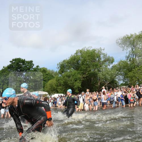 21.06.2026 - Viking Triathlon Michael Strokosch http://msf.ph/oto/9843009 21.06.2026 10:06:26 Schwimmen 56, 72, 85, 184, 188, 212, 274, 312, 415, 489, 522, 533, 539, 577, 603 meine-sportfotos.de
