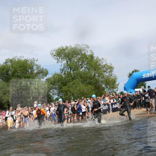 21.06.2026 - Viking Triathlon Michael Strokosch http://msf.ph/oto/9843015 21.06.2026 10:06:28 Schwimmen 56, 72, 85, 151, 177, 184, 188, 212, 274, 415, 445, 489, 522, 533, 539, 577, 603, 616, 619 meine-sportfotos.de