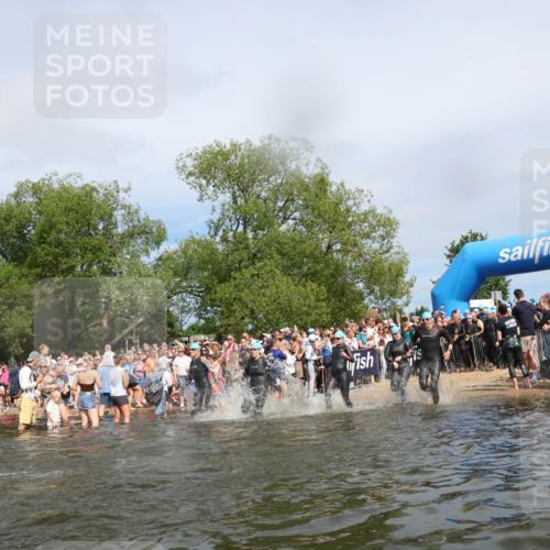 21.06.2026 - Viking Triathlon Michael Strokosch http://msf.ph/oto/9843039 21.06.2026 10:06:38 Schwimmen 56, 138, 151, 177, 188, 206, 260, 321, 326, 429, 444, 445, 616, 619 meine-sportfotos.de