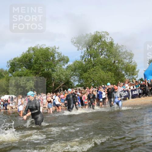 21.06.2026 - Viking Triathlon Michael Strokosch http://msf.ph/oto/9843056 21.06.2026 10:06:44 Schwimmen 138, 166, 206, 245, 260, 310, 321, 326, 429, 444, 464, 495, 618, 638, 641 meine-sportfotos.de
