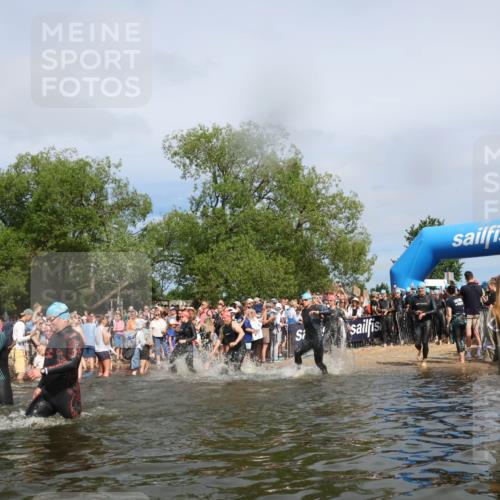 21.06.2026 - Viking Triathlon Michael Strokosch http://msf.ph/oto/9843077 21.06.2026 10:06:52 Schwimmen 54, 166, 245, 310, 429, 444, 449, 464, 495, 609, 615, 618, 638, 641, 668 meine-sportfotos.de