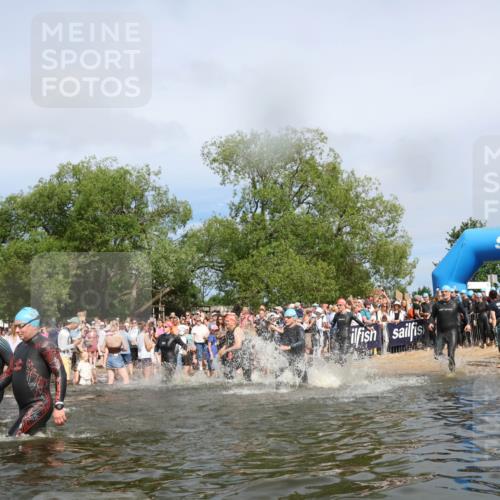 21.06.2026 - Viking Triathlon Michael Strokosch http://msf.ph/oto/9843079 21.06.2026 10:06:53 Schwimmen 54, 166, 245, 310, 449, 464, 495, 609, 615, 618, 638, 641, 668 meine-sportfotos.de