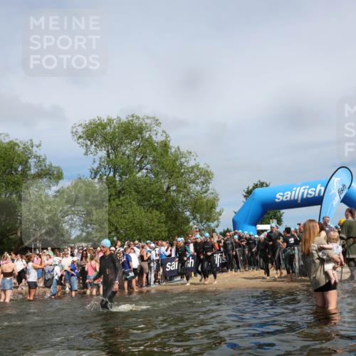 21.06.2026 - Viking Triathlon Michael Strokosch http://msf.ph/oto/9843139 21.06.2026 10:07:17 Schwimmen 115, 116, 135, 163, 209, 289, 390, 401, 469, 470, 483, 523, 555, 574, 662 meine-sportfotos.de