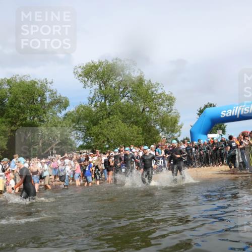 21.06.2026 - Viking Triathlon Michael Strokosch http://msf.ph/oto/9843241 21.06.2026 10:07:58 Schwimmen 57, 97, 124, 178, 217, 257, 295, 298, 388, 413, 494, 534, 622, 630, 635 meine-sportfotos.de