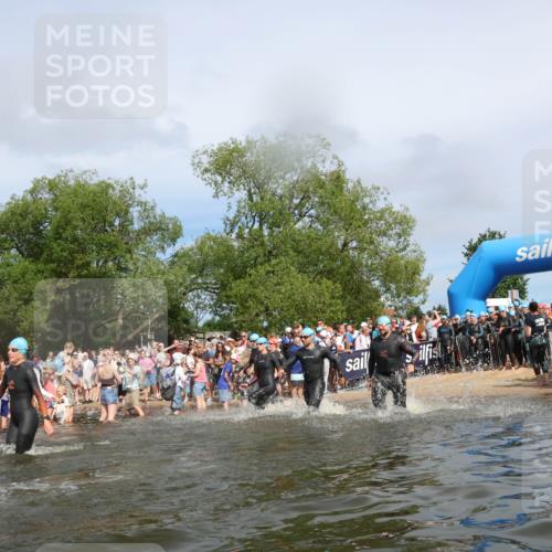 21.06.2026 - Viking Triathlon Michael Strokosch http://msf.ph/oto/9843243 21.06.2026 10:07:59 Schwimmen 57, 71, 178, 217, 257, 295, 298, 388, 424, 494, 534, 607, 635 meine-sportfotos.de