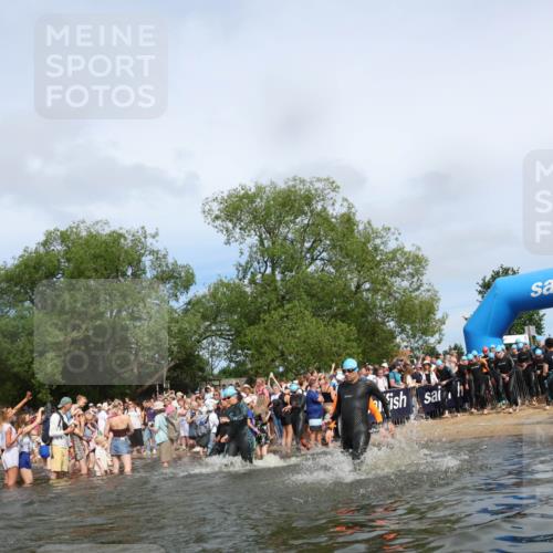 21.06.2026 - Viking Triathlon Michael Strokosch http://msf.ph/oto/9843272 21.06.2026 10:08:11 Schwimmen 59, 71, 101, 172, 182, 283, 335, 382, 421, 424, 427, 433, 434, 607, 642 meine-sportfotos.de