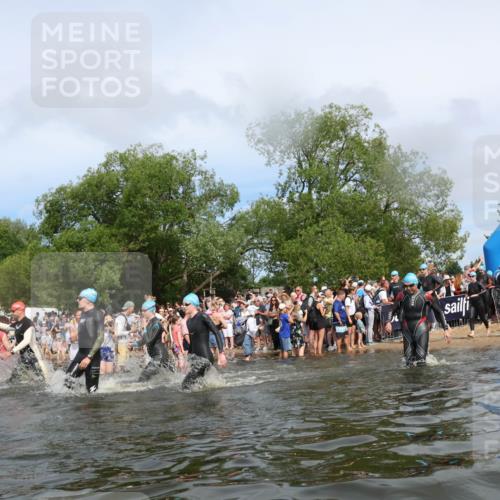 21.06.2026 - Viking Triathlon Michael Strokosch http://msf.ph/oto/9843323 21.06.2026 10:08:32 Schwimmen 48, 133, 168, 192, 207, 222, 254, 317, 322, 354, 375, 376, 571, 613, 629 meine-sportfotos.de