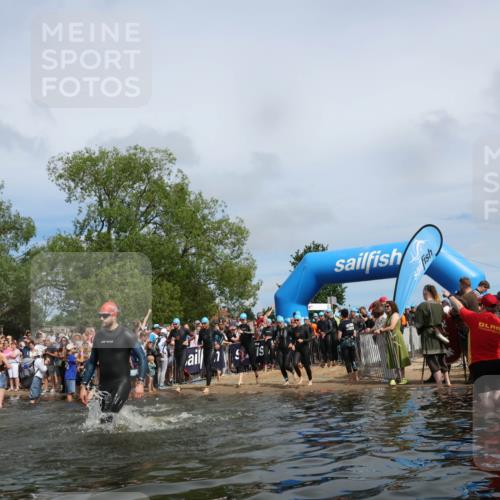 21.06.2026 - Viking Triathlon Michael Strokosch http://msf.ph/oto/9843335 21.06.2026 10:08:37 Schwimmen 48, 75, 92, 168, 203, 207, 254, 317, 322, 324, 376, 549, 571, 613, 629 meine-sportfotos.de