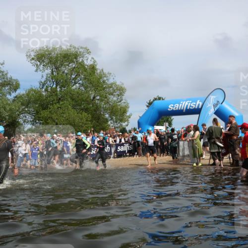 21.06.2026 - Viking Triathlon Michael Strokosch http://msf.ph/oto/9843363 21.06.2026 10:08:48 Schwimmen 75, 92, 105, 196, 203, 224, 272, 324, 365, 389, 409, 476, 549, 566, 661 meine-sportfotos.de