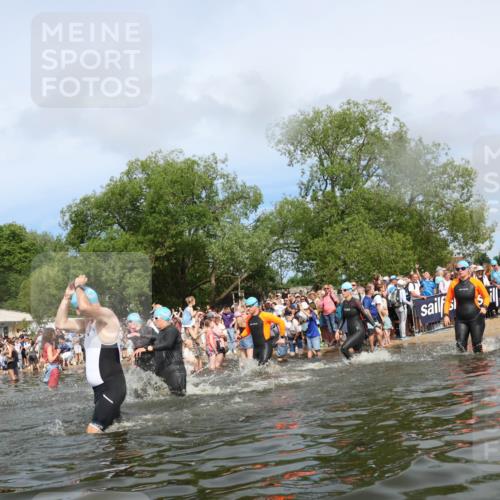 21.06.2026 - Viking Triathlon Michael Strokosch http://msf.ph/oto/9843382 21.06.2026 10:08:55 Schwimmen 40, 106, 139, 181, 196, 224, 237, 252, 272, 344, 362, 389, 509, 566 meine-sportfotos.de