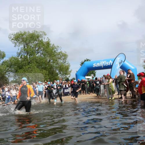 21.06.2026 - Viking Triathlon Michael Strokosch http://msf.ph/oto/9843386 21.06.2026 10:08:58 Schwimmen 40, 106, 139, 181, 196, 224, 237, 252, 272, 344, 362, 389, 509, 566 meine-sportfotos.de
