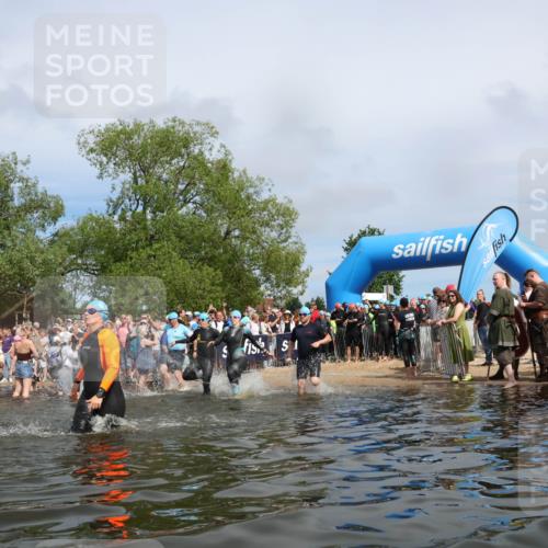 21.06.2026 - Viking Triathlon Michael Strokosch http://msf.ph/oto/9843387 21.06.2026 10:08:58 Schwimmen 40, 106, 139, 181, 196, 224, 237, 252, 272, 344, 362, 389, 509, 566 meine-sportfotos.de