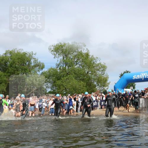 21.06.2026 - Viking Triathlon Michael Strokosch http://msf.ph/oto/9843431 21.06.2026 10:09:16 Schwimmen 127, 141, 155, 347, 385, 431, 502, 504, 529, 532, 538, 561, 639, 646, 670 meine-sportfotos.de