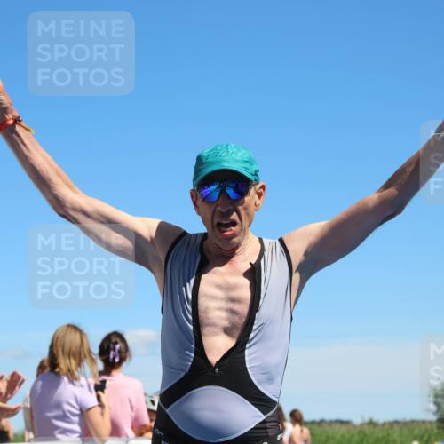 21.06.2026 - Viking Triathlon Markus Tischler http://msf.ph/oto/9843504 21.06.2026 15:35:58 Ziel 321 meine-sportfotos.de